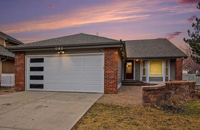 Available NOW!! SFH in Valley Traditions Littleton CO! - 1 Bellflower, Jefferson County, CO 80127