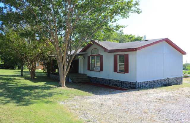 3033 County Road 743 Gallery 1