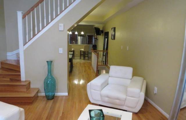 1703 Moreland Avenue Gallery 4