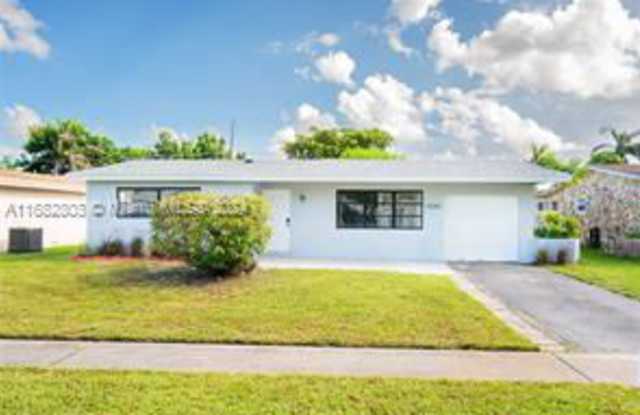 9040 Northwest 26th Place - 9040 Northwest 26th Place, Sunrise, FL 33322 9040 Northwest 26th Place - 9040 Northwest 26th Place, Sunrise, FL 33322