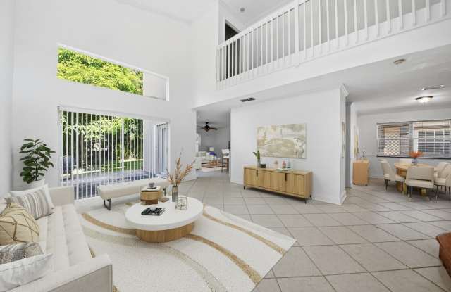 8021 Stirrup Cay Court Gallery 4