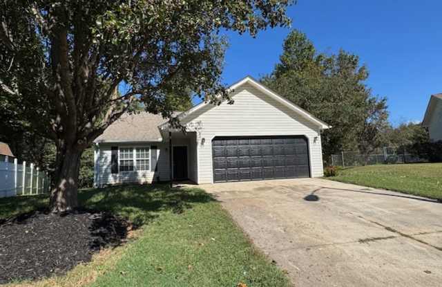 Welcome to this Single-Story Living with 3 BD, 2 Full BA home located in the peaceful neighborhood of Greer, SC and a cul-de-sac. This Move In Ready home features a spacious 2 Car Garage photos photos
