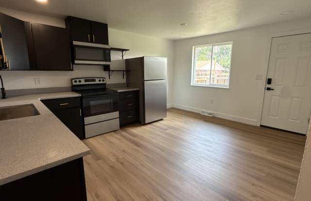 230 North 11th Court Gallery 4