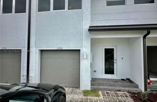3711 SW 52th Ave - 3711 Southwest 52nd Avenue, Pembroke Park, FL 33023