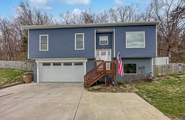 3 bedroom-Modern Elegance Meets Country Charm – Nearly an Acre in a Prime Location! photos photos