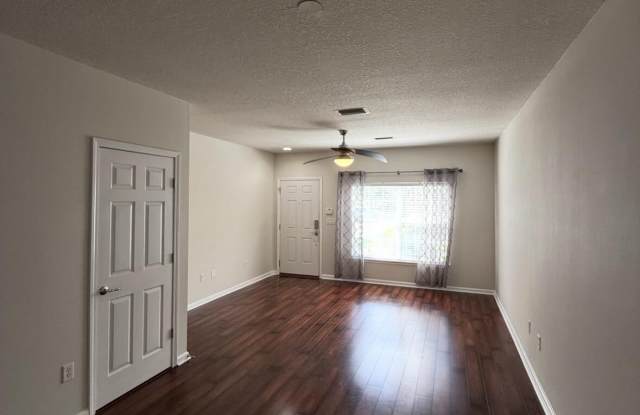 8102 SUMMERGATE Court Gallery 3
