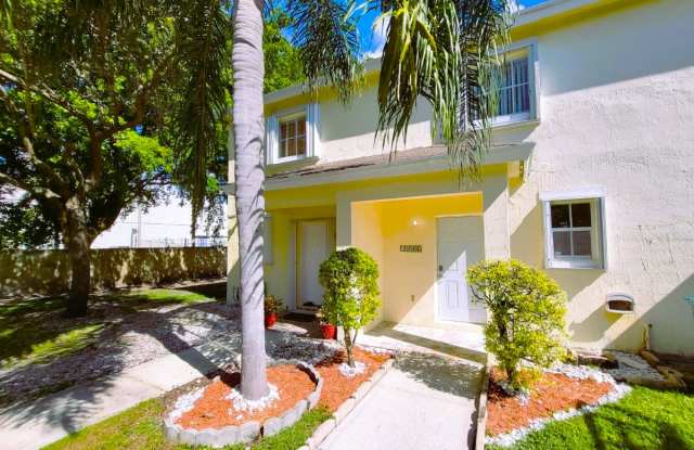 19504 Sw 103 Ct - 19504 Southwest 103rd Court, Cutler Bay, FL 33157