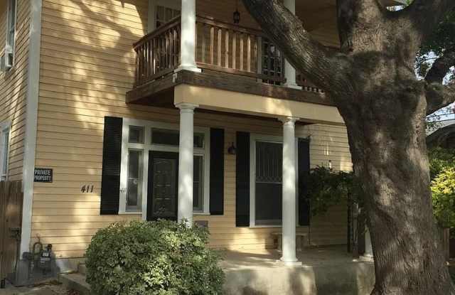 Room in 4 Bedroom Home in San Antonio Gallery 1