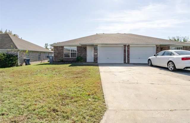 12 Holly DR Unit #B - 12 Holly Drive, Bentonville, AR 72712 12 Holly DR Unit #B - 12 Holly Drive, Bentonville, AR 72712