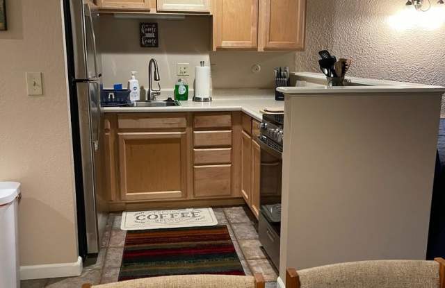 Nice furnished condo in Tahoe Vista available now until June 15, 2023! photos photos