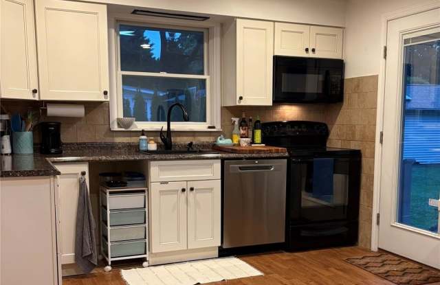 275 4th Avenue Gallery 3