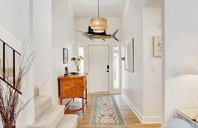 1113 RAINWOOD Circle W Gallery 3