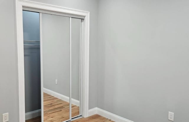 108-27 171st Pl Gallery 3