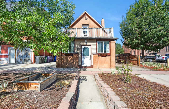 Limited time: Move in Special - $250 off your first full month. Gallery 3