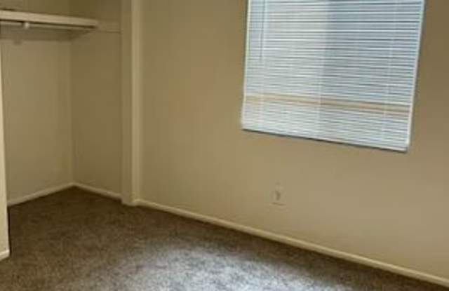2610 N Edith Blvd #2 Gallery 3