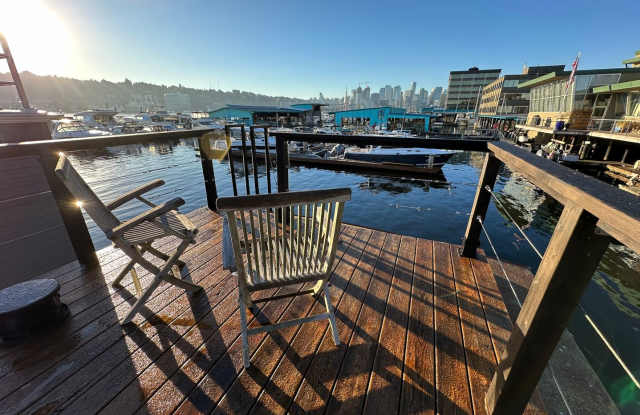 Floating Home on Lake Union – 1 Bed / 1 Bath | No Pets | Includes WSG and 1 parking spot photos photos