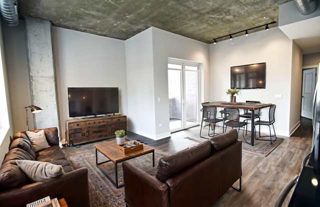 3833 N Broadway photos photos