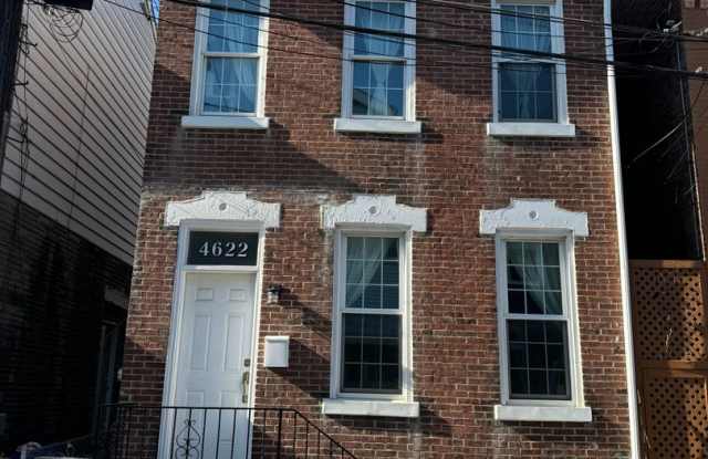 Coming soon! Stylish 3 Bedroom 1.5 Bathroom Home with Garage (Bloomfield) photos photos