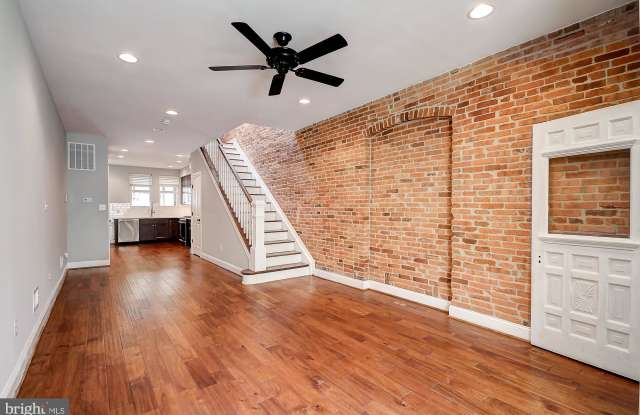 526 S DECKER AVENUE Gallery 4