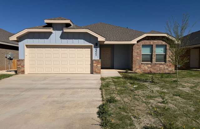 Your Next Chapter Starts in This Silver Leaf Beauty - FIRST MONTH RENT AT $1,999 Gallery 1
