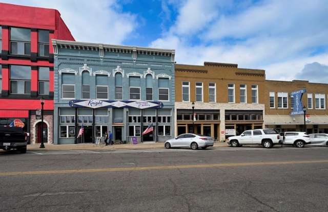 511-513 W Main Street photos photos