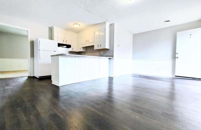 4137 Sunset Avenue photos photos