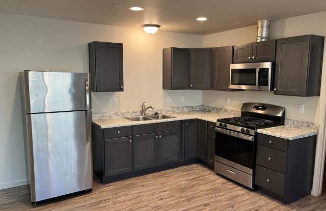1465A Ash Avenue photos photos