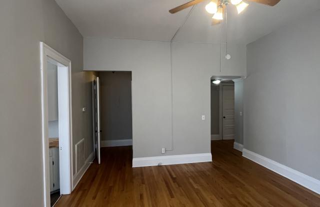 912 Oak Street - 2 Gallery 1