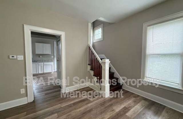 121 North Oakley Ave. Gallery 1