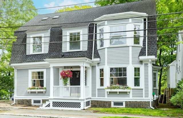 247 Hale St 2 Gallery 3