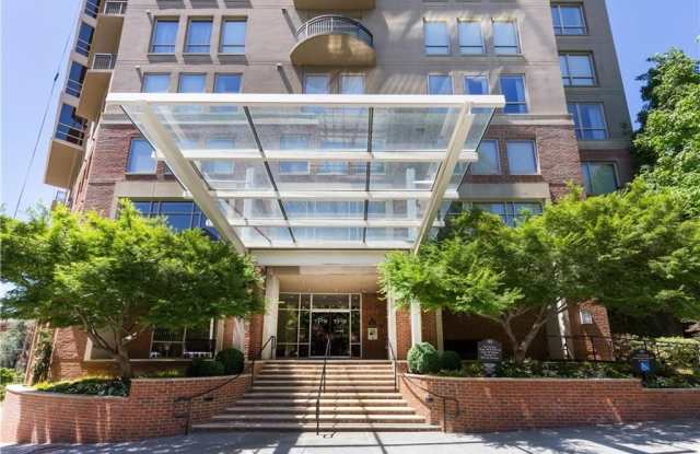 2626 Peachtree Road NW Gallery 3