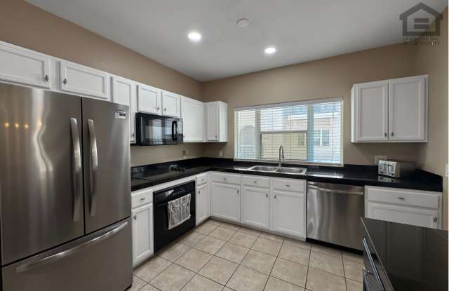 3Bed/2.5Bath Condo at Priest Dr/Rio Salado Pkwy! -- ATTACHED 3-CAR GARAGE! photos photos