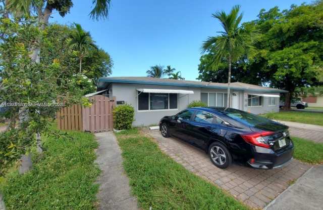 729 NE 6th St photos photos