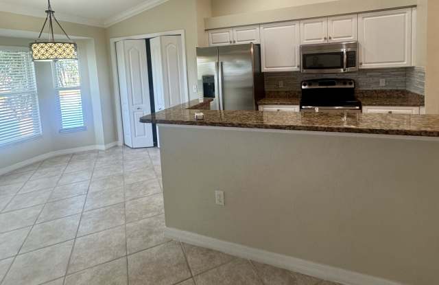 20000 Barletta Lane - 1#722 Gallery 4