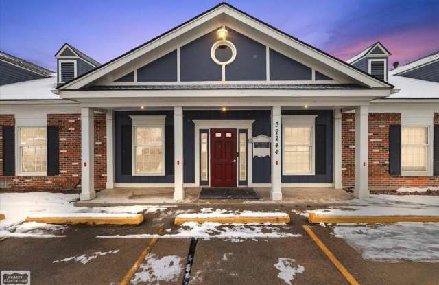 37244 S Groesbeck Ste C photos photos