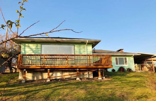 351 E 30th St - 351 East 30th Street, Bremerton, WA 98310