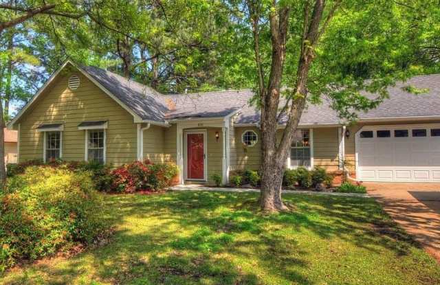 830 BARBARA LYNN - 830 Barbara Lynn Drive, Collierville, TN 38017