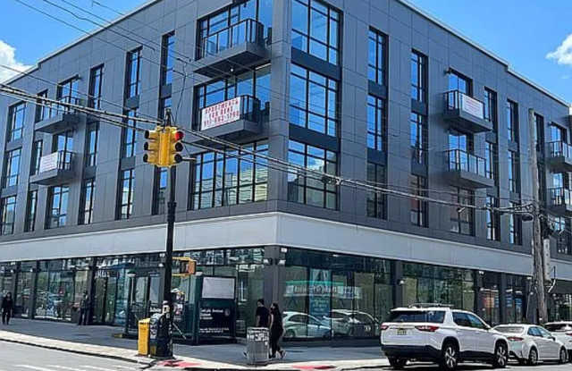 132 Wyckoff Ave # 203 Gallery 3