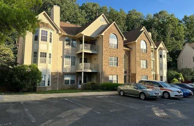 9812 LAKE POINTE Court unit: 301 photos photos