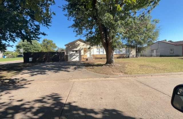 1757 Meadowbrook - 1757 Meadowbrook Drive, Garfield County, OK 73703