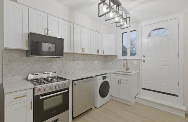 4004 North Bell Avenue photos photos
