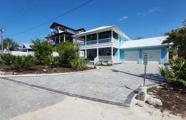 189 Walnut St - 189 Walnut Street, Santa Rosa Beach, FL 32459