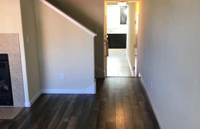 448 Lindberg Circle Gallery 3