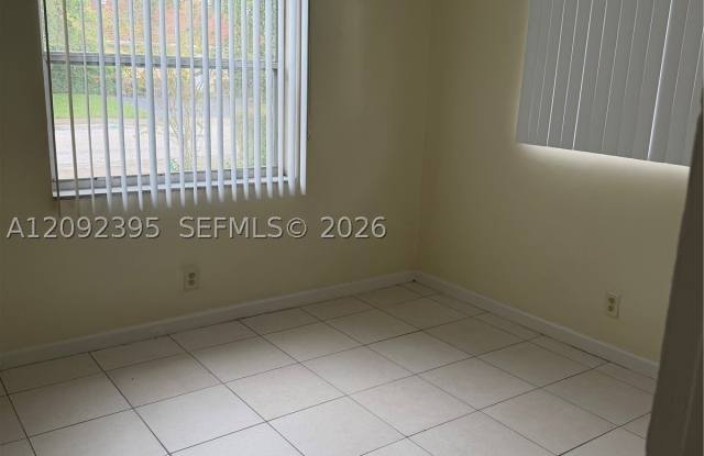 7800 NW 44th Ct Gallery 4