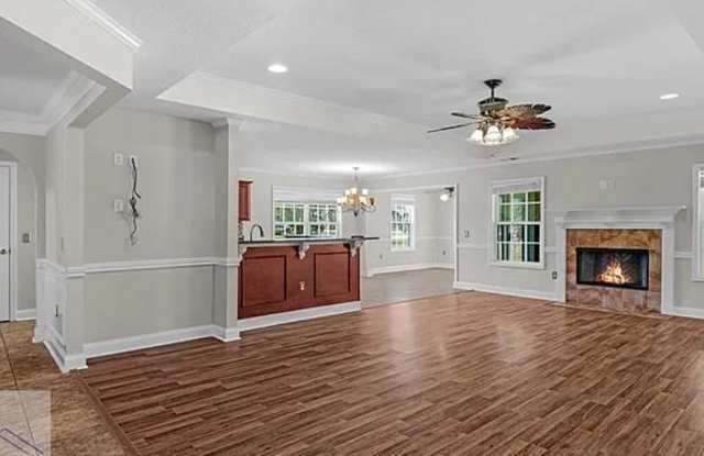 108 Appling Street Gallery 2