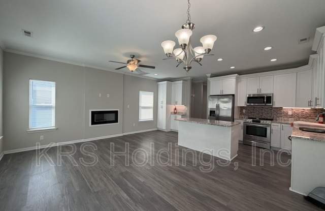 125 Charlotte Gallery 4