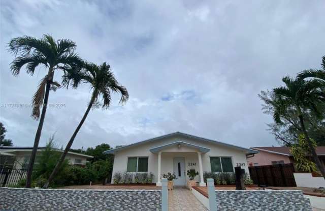2241 Jackson St # front photos photos