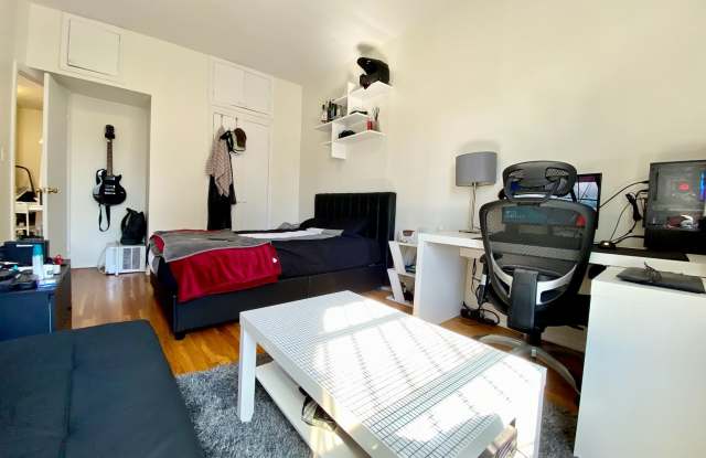 348 Roebling Street Gallery 2