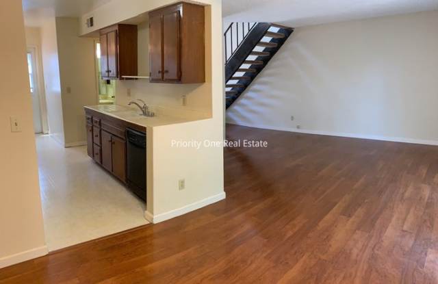 12247 Wilsey Way. Gallery 2