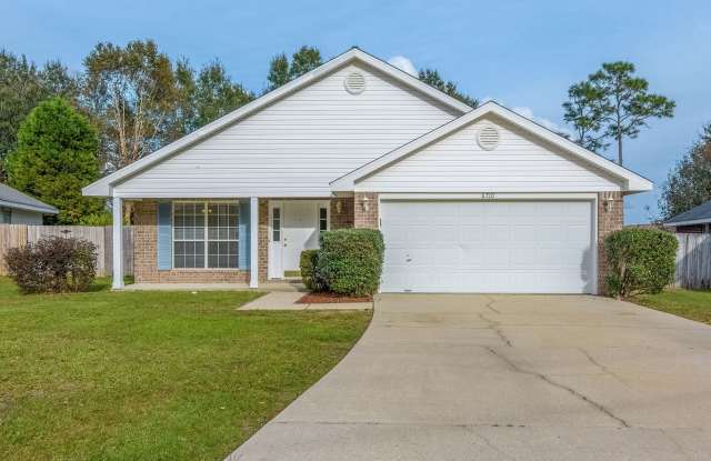 Cozy 3-Bedroom, 2-Bathroom Home - Prime Milton Location - 6710 Cedar Ridge Circle, Milton, FL 32570